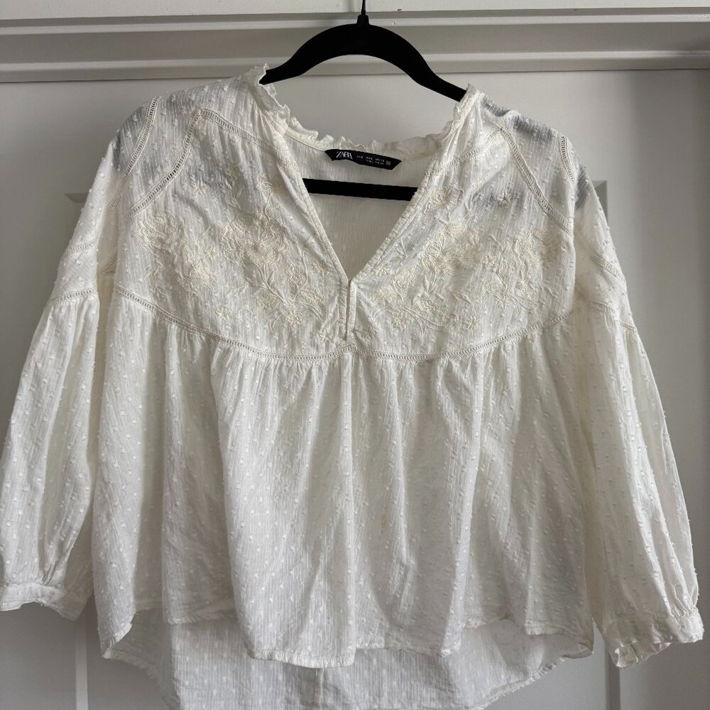Zara Ivory Embroidered Ivory Blouse – Size Small
